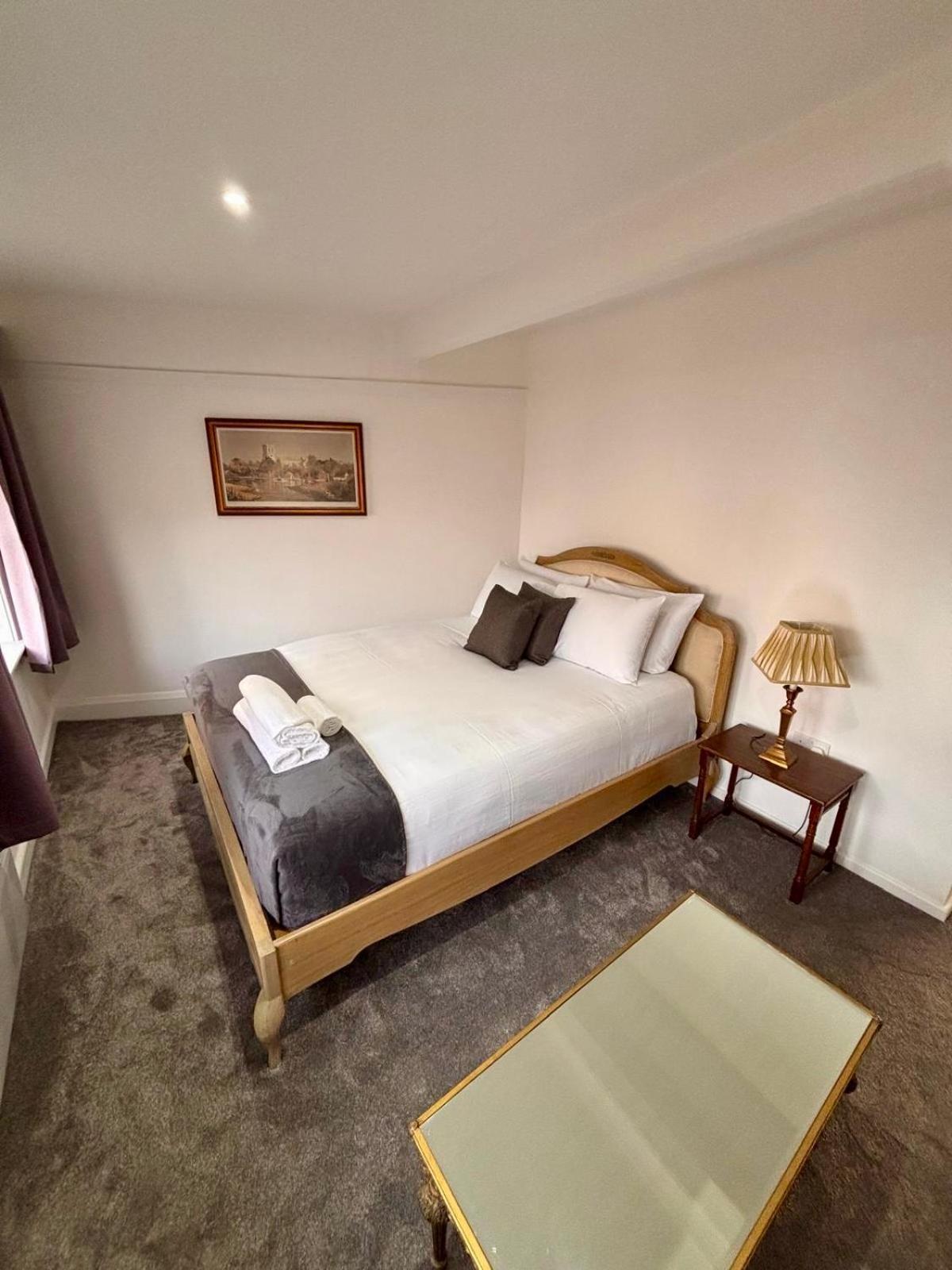 Juniper Berry Hotel Southampton Kültér fotó