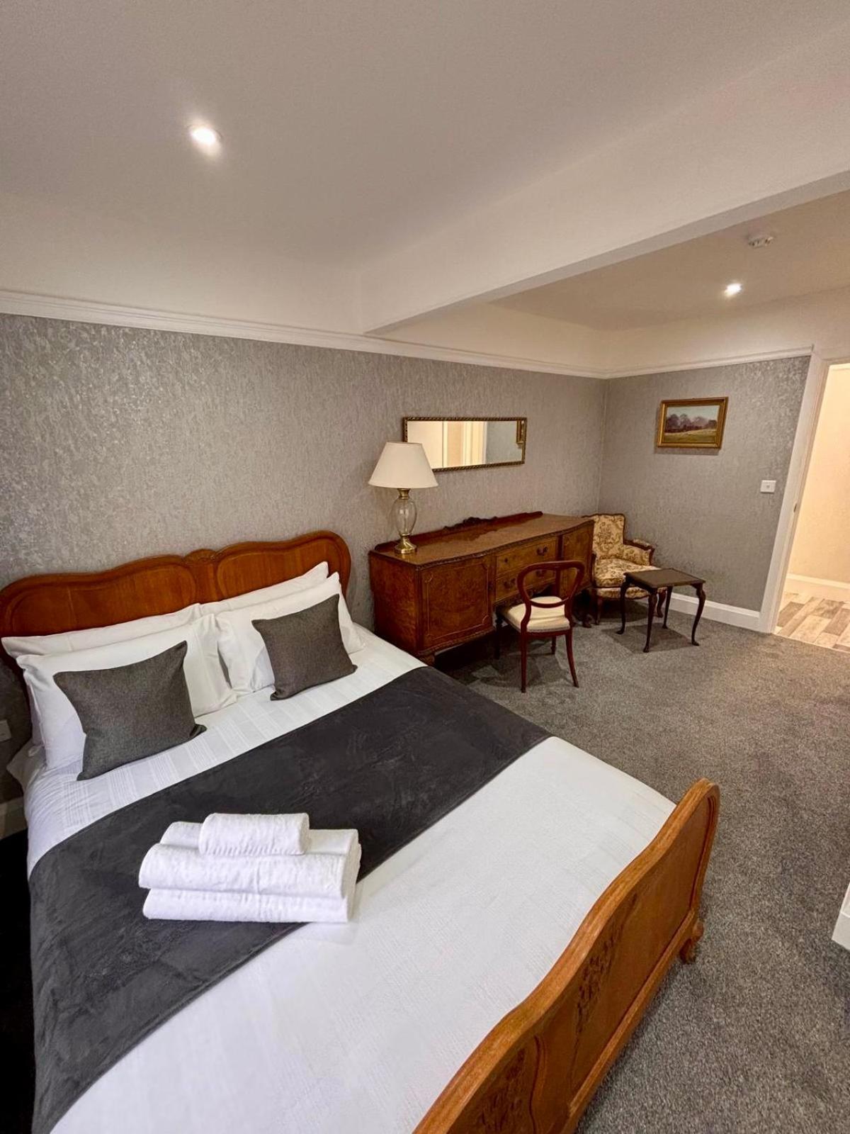 Juniper Berry Hotel Southampton Kültér fotó